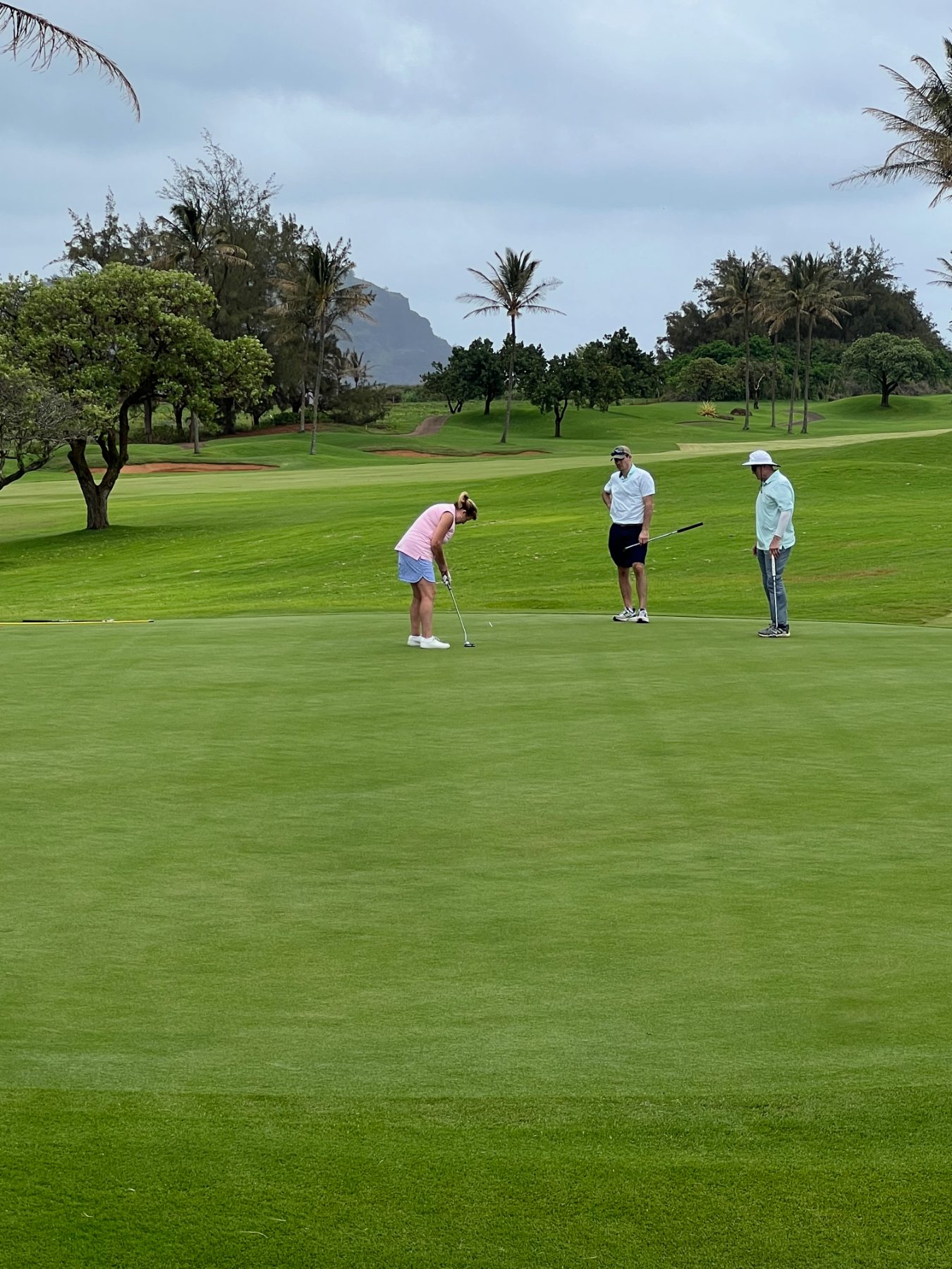 Putting on the eighteenth green